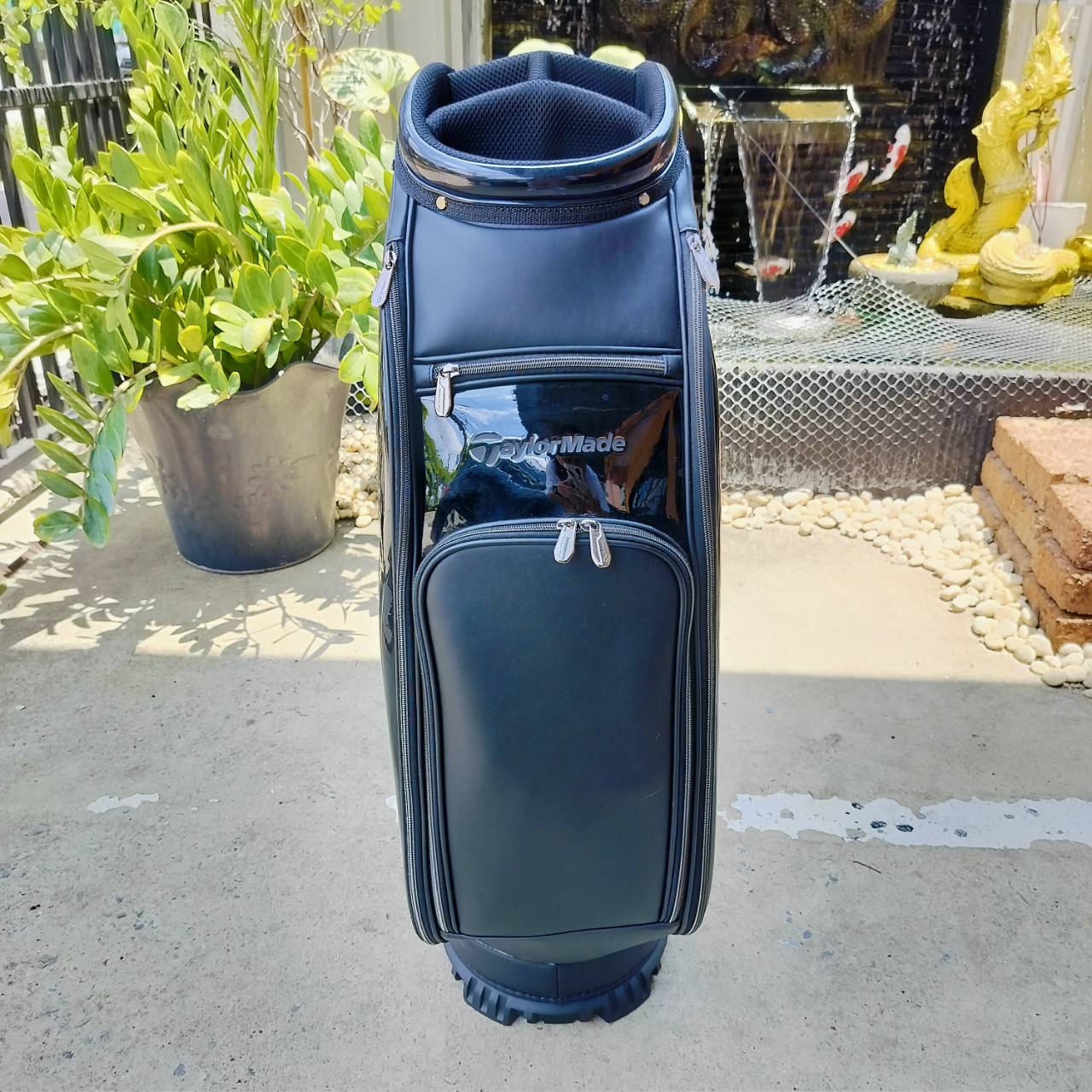 ถุงกอล์ฟ TaylorMade Golf Japan 2023 TJ079 Sporty and Luxurious high-end premium model ถุงกอล์ฟพรีเมี่ยมมือสอง สวยนางฟ้า By NakaraLuxurious