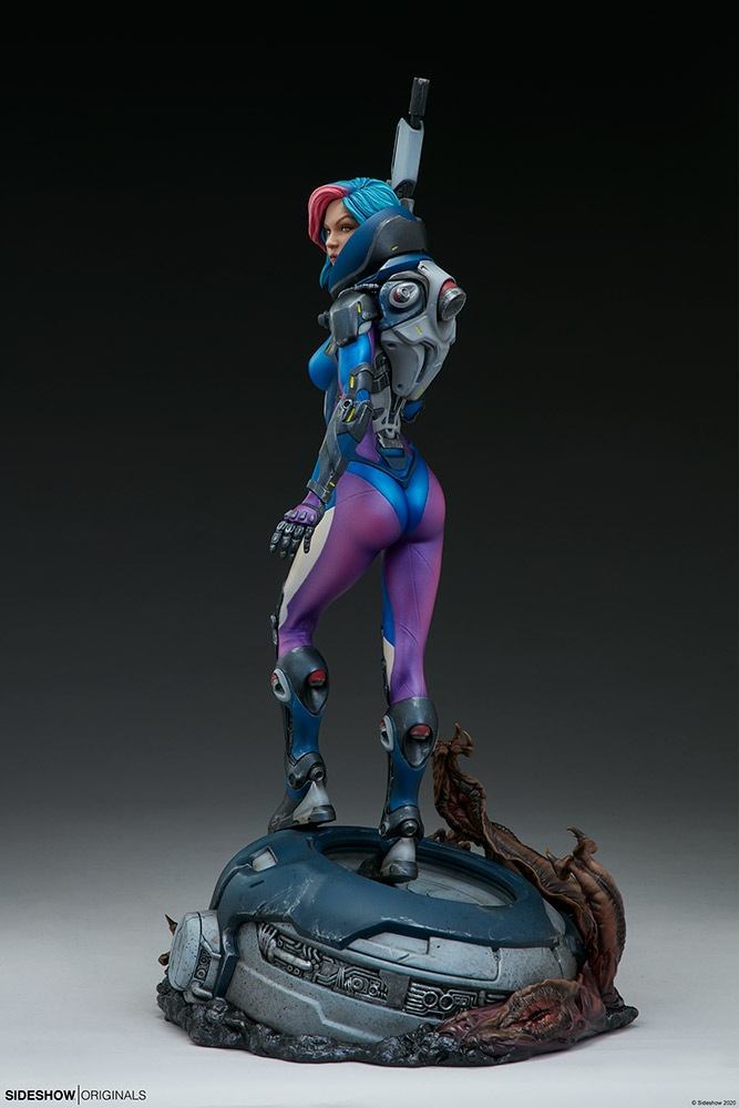 [สั่งจอง]SIDESHOW 300753 Bounty Hunter: Galactic Gun For Hire Statue