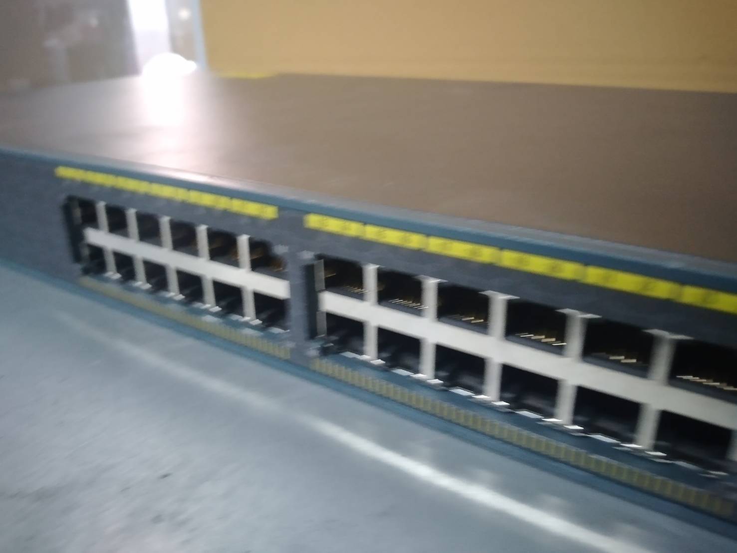 Cisco ws-c2960-24-s Catalyst 2960 24 10/100 LAN