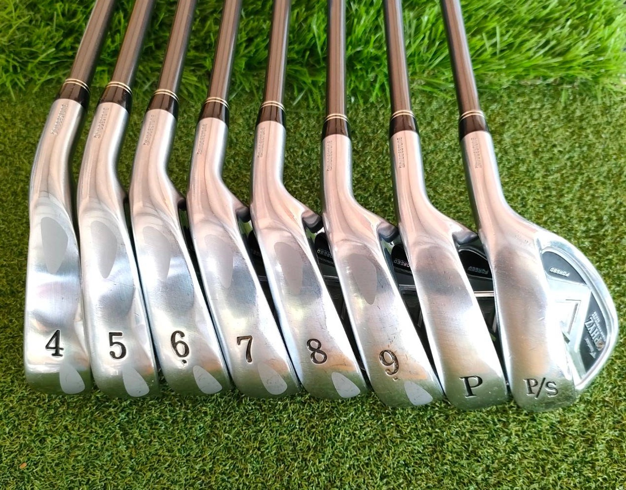 ชุดเหล็ก TOURSTAGE PHYZ FORGED มีเหล็ก 4- 9 PW P/S ชุดใหญ่สุด 8 ชิ้น เป็นชุดเหล็ดที่ดีที่สุด และพรีเมี่ยมสูงสุด ของแบรนด์ TOURSTAGE ตีไกล นุ่มจัดๆ