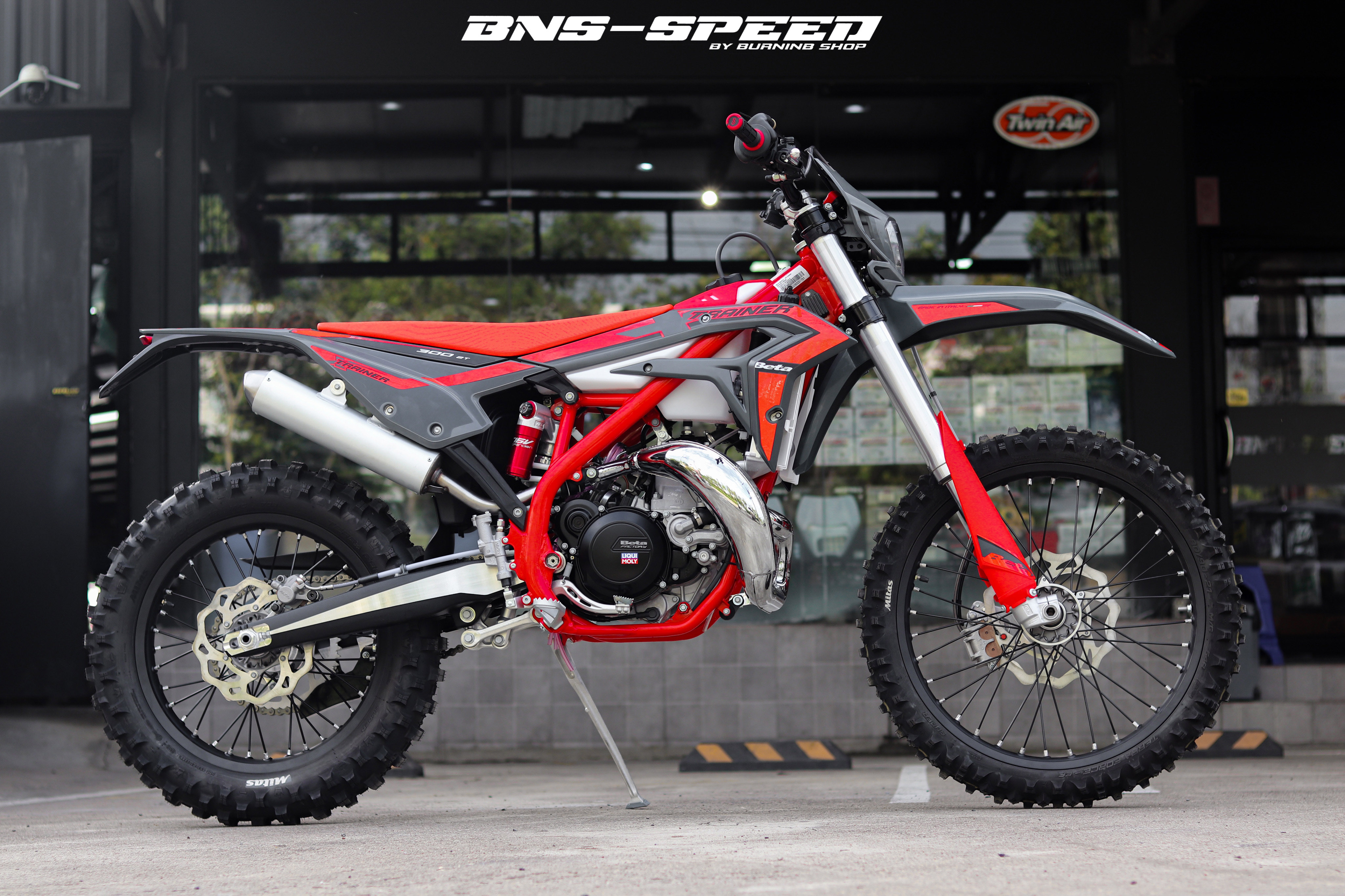 2025 Beta Xtrainer 300 Brand new