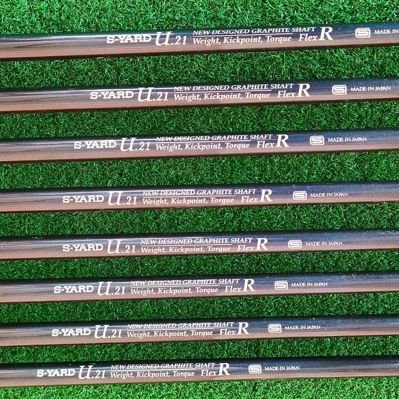 ชุดเหล็ก S-YARD U.21 มีเหล็ก 4-9 เเละ AW SW ก้าน S-YARD U.21 FLEX R เหล็กในตำนานที่หาตัวเทียบยาก เป็นเหล็ก FORGED UNDER-CUT และ มี CAVITY ลึก ตีง่าย