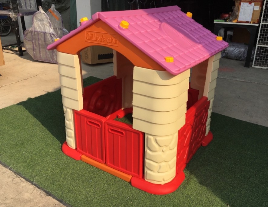 ส่งฟรี บ้านหลังคาแดง บ้านมีสุข ,บ้านของเล่น, บ้านคอกเด็ก ,บ้านพลาสติก ของเล่นเด็ก, พร้อมส่ง ราคาโรงงาน