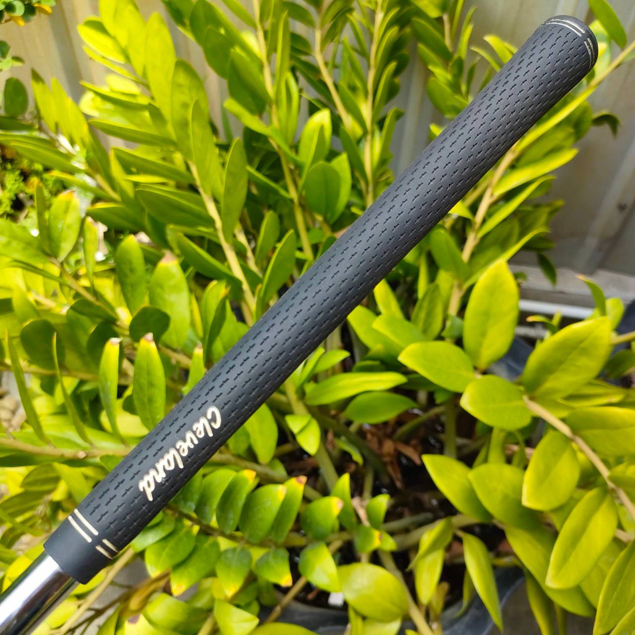 WEDGE CLEVELAND 588 RTX ROTEX FACE องศา 52 BOUNCE 10 ก้าน DG WEDGE FLEX หน้าดุมาก ร่องสี่เหลี่ยม แบบ ZIP สปินดีมากๆ ตกหยุดถอยหลังแน่นอน ไม้กอล์ฟพรีเมี่ยมมือสอง ของแท้ By NakaraLuxurious
