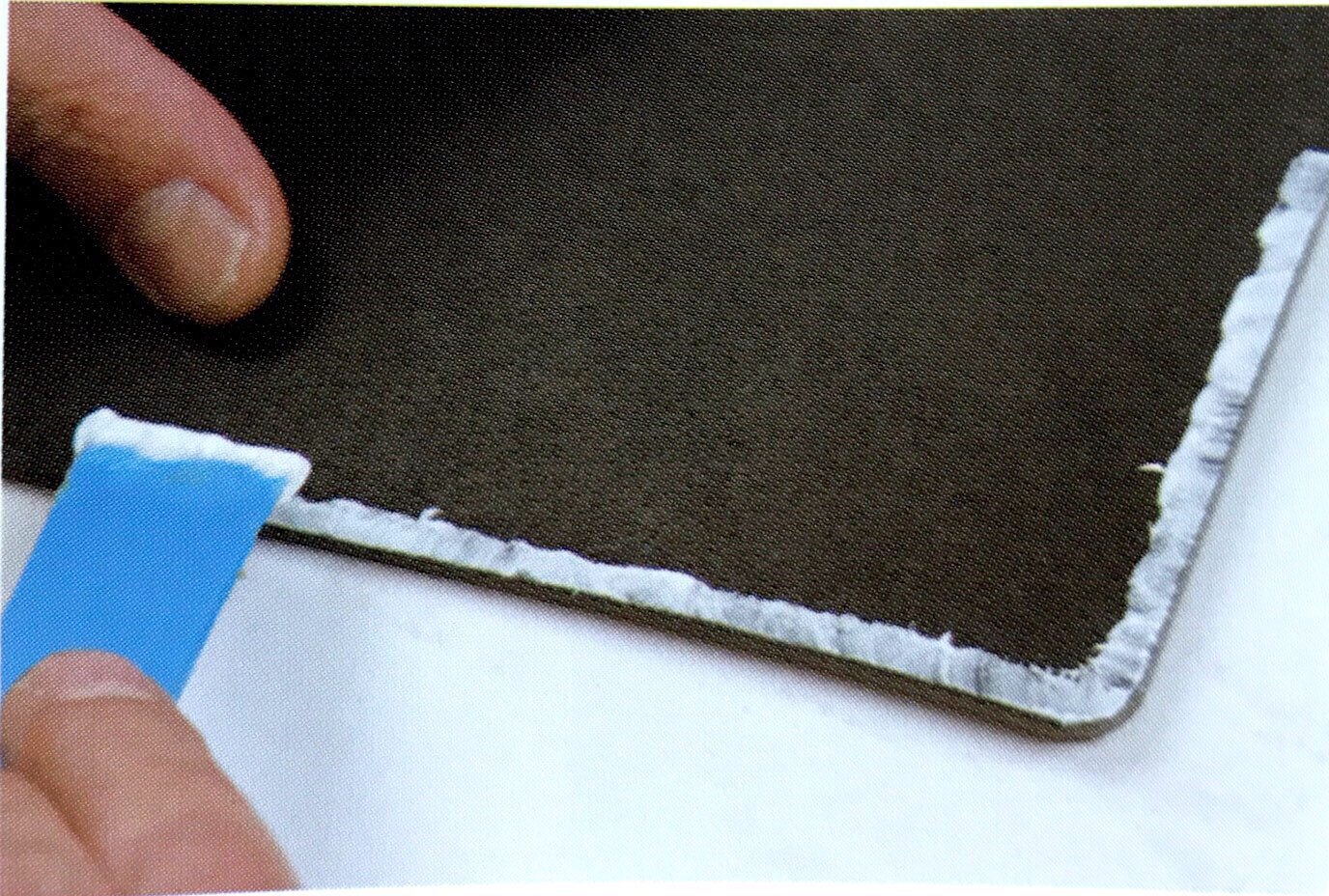 T043 Leather Glue กาวขาวญี่ปุ่น KYOSHIN ELLE ไม่มีกลิ่นฉุน อุปกรณ์งานหนัง leatherbrass**ราคาต่อกระปุก**