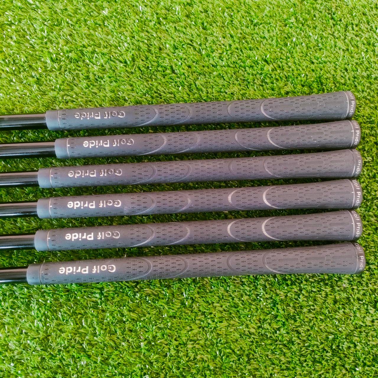 ชุดเหล็ก CALLAWAY LEGACY V FORGED มีเหล็ก 5-9 เเละ PW SW ก้าน CALLAWAY LEGACY FLEX R เป็นชุดเหล็กระดับพรีเมี่ยมสูงสุด!! เป็นเหล็ก FORGED CAVITY ลึกๆ ตีง่าย!! ไม้กอล์ฟมือสอง ของแท้ BY NakaraLuxurious