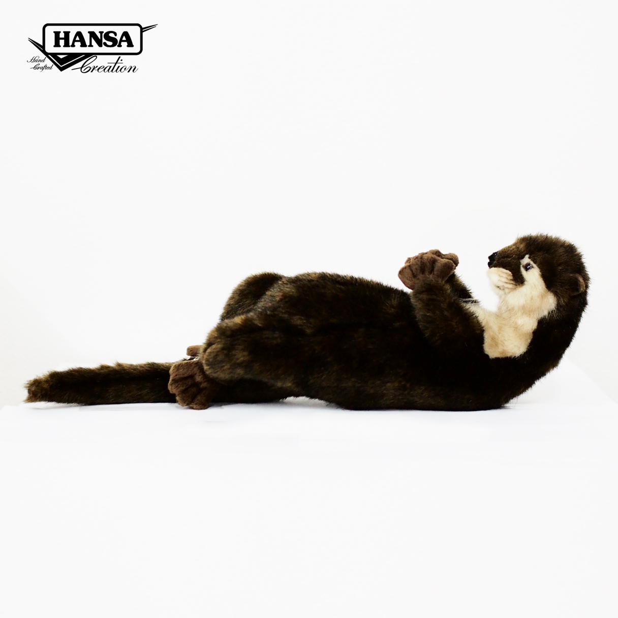 5167 Resting Otter 34 cm.L
