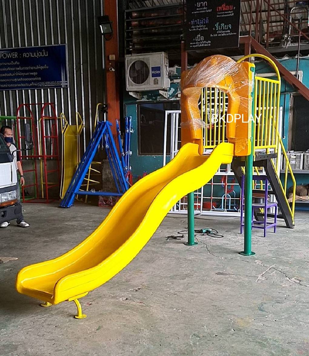 รางสไลเดอร์เดี่ยวพร้อมบันได สระน้ำ สำหรับวางขอบสระน้ำ หรือสนามเด็กเล่น เครื่องเล่นสนามเหล็ก เครื่องเล่นสนามกลางแจ้ง ผลิตในไทย ขนาด80x360x180 ซม.