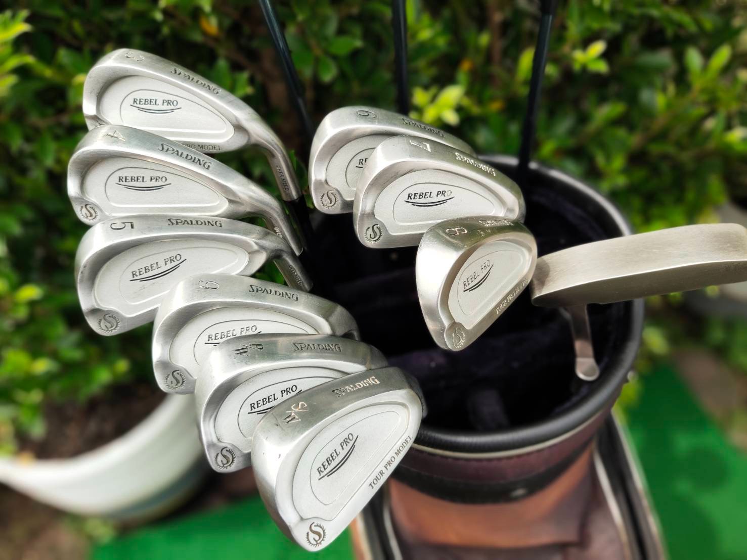 FULLSET SPALDING REBEL PRO ชุดนี้สวยมากๆเลยครับ คุณภาพดีมาก ผลิตจากประเทศญี่ปุ่น