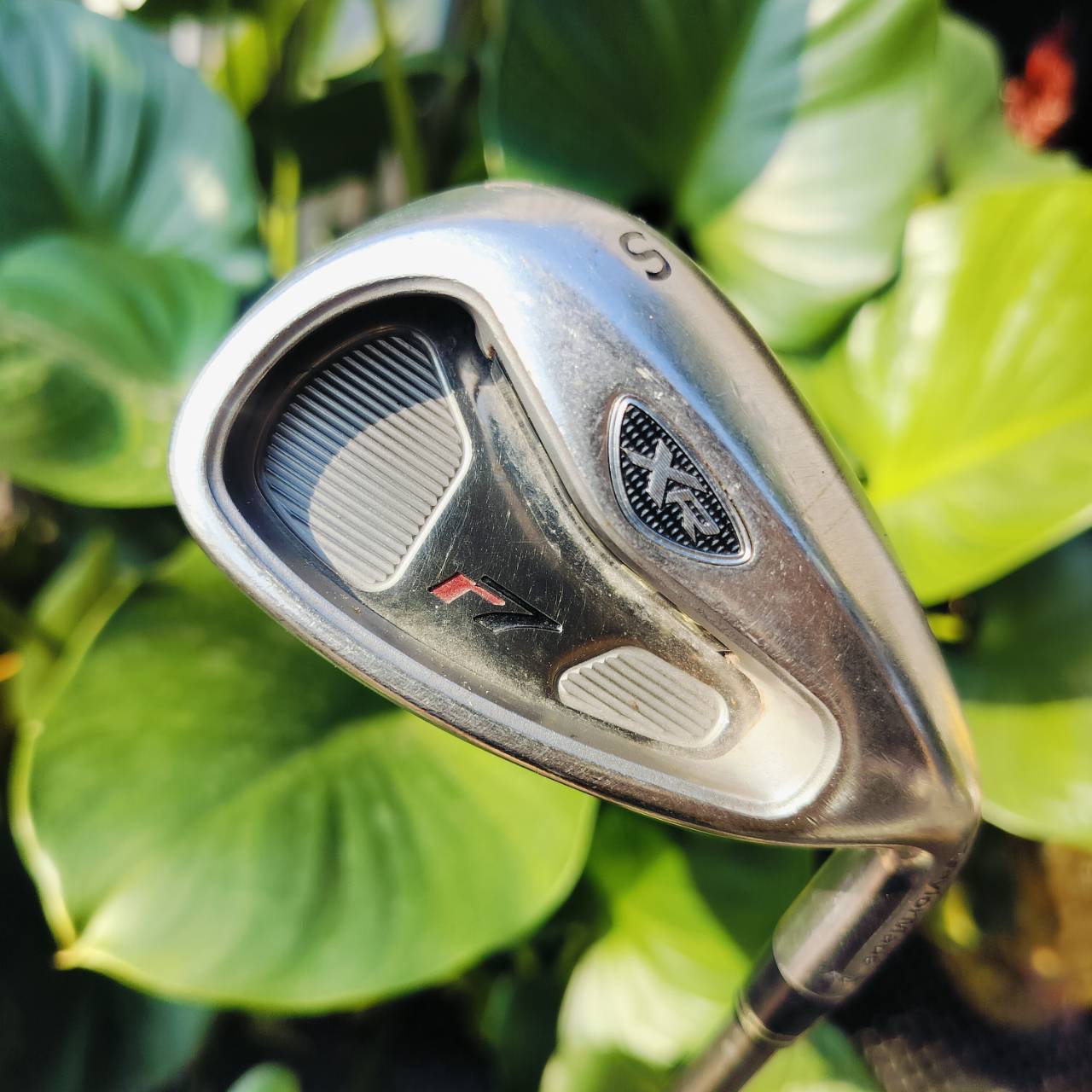 SW Taylormade r7 XR หน้าเด้ง!!! เหมาะกับท่านที่ระเบิดทรายไม่ขึ้น เพราะสปีดไม่แรง ตัวนี้มีแผ่นหน้าเด้ง ชิพง่ายที่สุด ตัว XR พรีเมี่ยมที่สุด ไม้กอล์ฟพรีเมี่ยมมือสอง ของแท้ By NakaraLuxurious