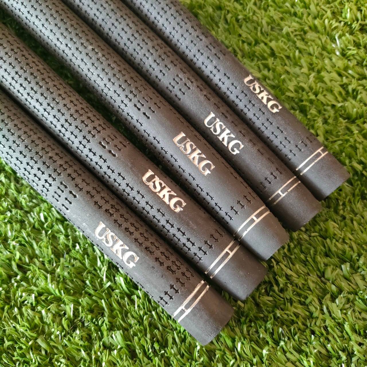 **ราคาต่อชิ้น** GRIP U.S. KG ของใหม่!! กริพสำหรับเด็กที่ดีที่สุดในโลก ของแท้ ของศูนย์ หายาก!! มือหนึ่ง ของแท้ BY NakaraLuxurious