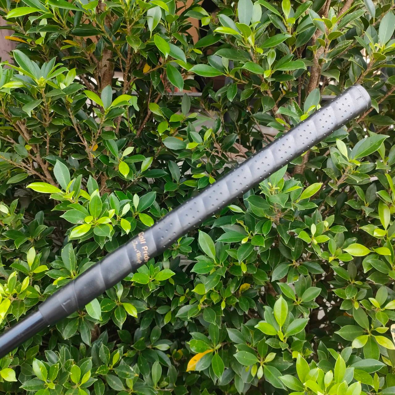 PUTTER MIZUNO ZEPHYR 9821 ก้าน TECHNOความยาวของไม้ 33 นิ้ว เป็นพัตเตอร์ก้านกราไฟต์ เหมาะสำหรับ ซีเนียร์ เด็ก หรือ สุภาพสตรี ZEPHYR เป็นพัตเตอร์พรีเมี่ยมที่สุด ของแบรนด์ MIZUNO