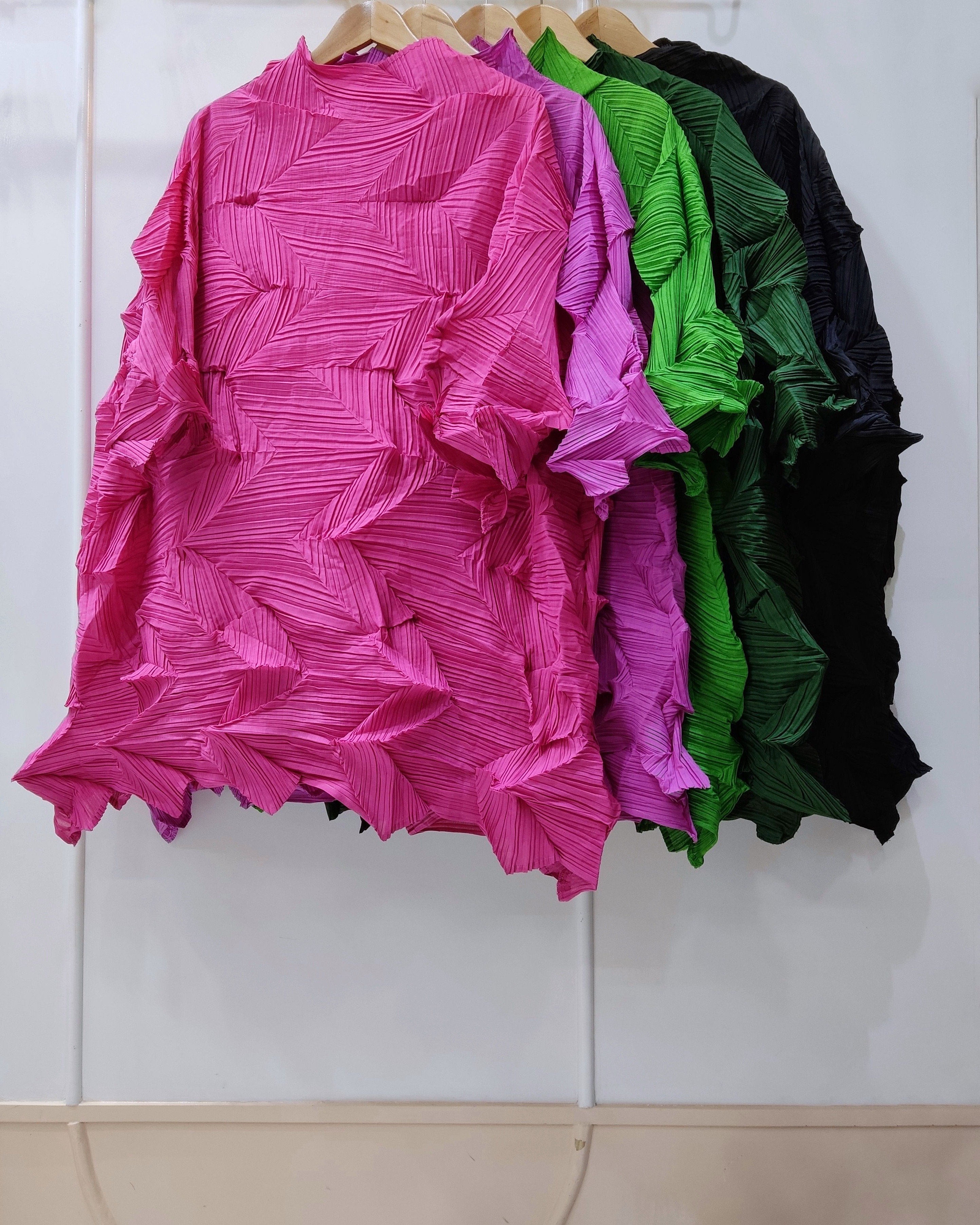 อกถึง60 ยาว31นิ้ว 2MUAY รุ่น CX6392 เสื้อพลีทคุณภาพ HIGH NECK ZIG ZAG PLEATED TOP 10 สี FREE SIZE