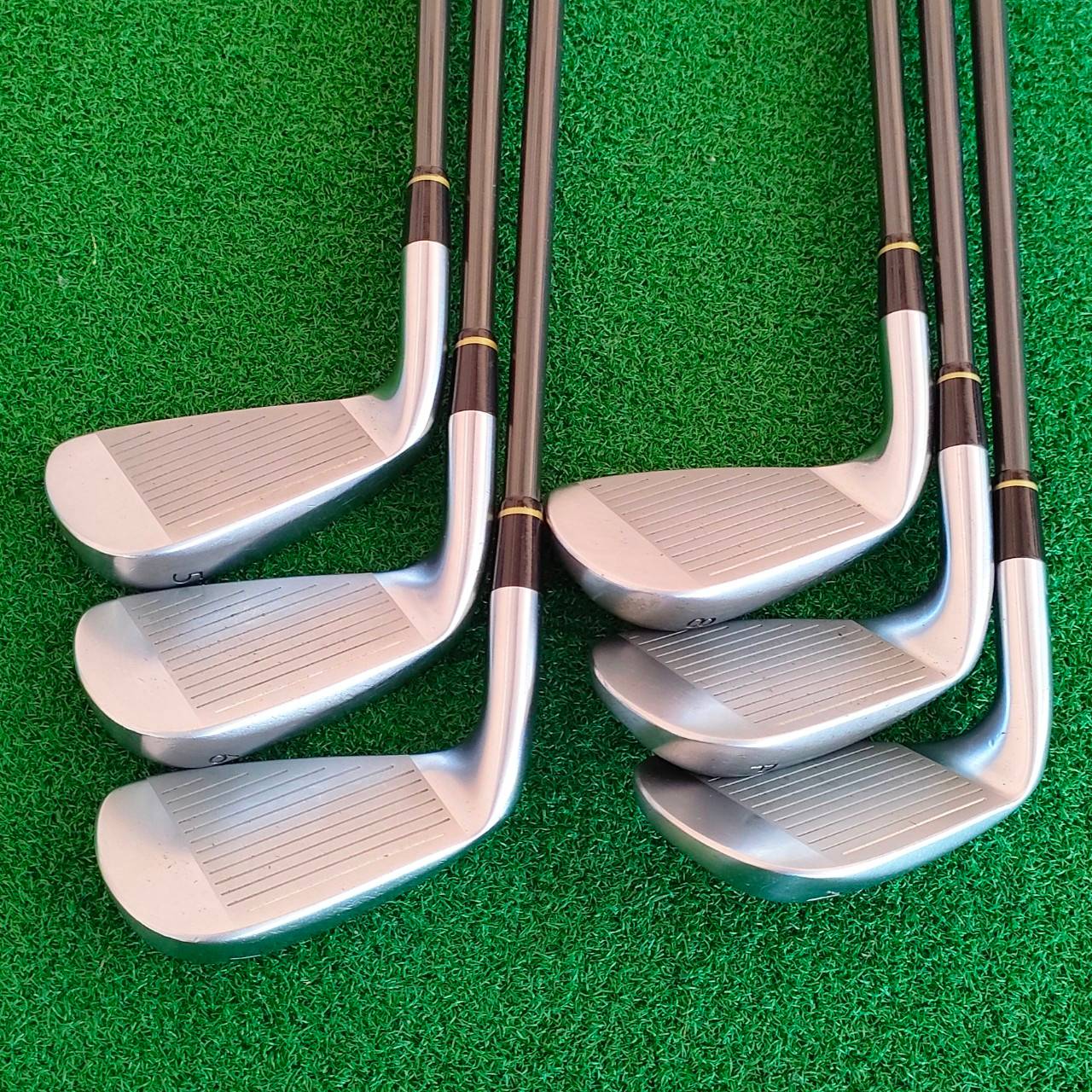 ชุดเหล็ก PRGR TR-X 915CR มีเหล็ก 5 - 8 PW AW ก้าน M40 I.N.S.P.E.C AW เป็นใบ WEDGE ให้เลยครับ