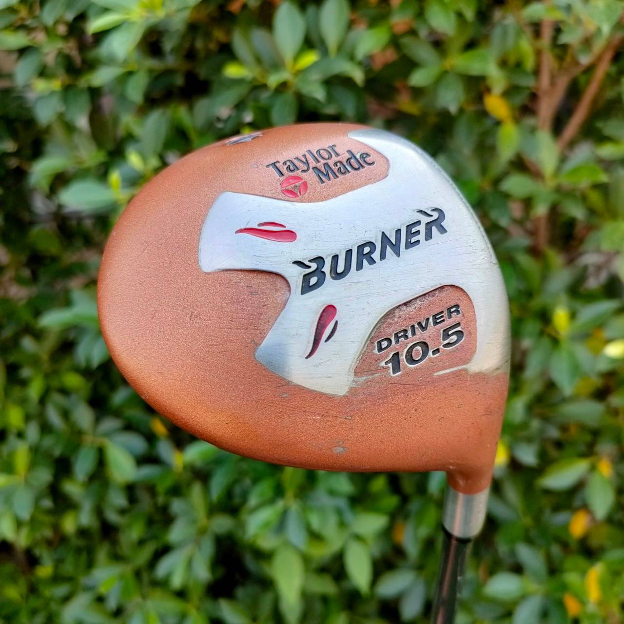 DRIVER TAYLORMADE BURNER องศา 10.5 ก้าน TAYLORMADE แบบ BUBBLE FLEX R เป็นก้านพิเศษแบบอ้วนผอม ก้านดี ตีง่ายได้ระยะ