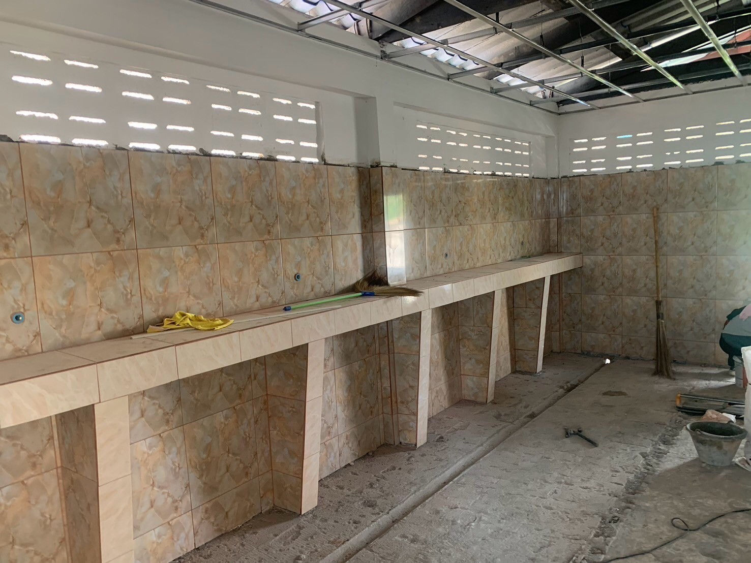 งานปรับปรุงห้องอาบน้ำ &ห้องส้วม รร.โสตศึกษา นครปฐม