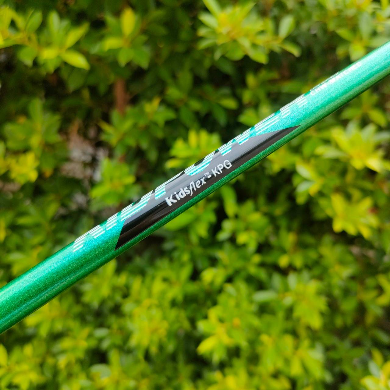 ** ไม้กอล์ฟสำหรับเด็ก ** มือซ้าย ** DRIVER USKG ULTRALIGHT UL4 ความยาว 38 นิ้ว สำหรับช่วงอายุ 9-11 ก้าน KIDPOWER หน้าเด้ง TITANIUM ตีไกลจัด!!! ของใหม่ ของศูนย์!!! มือหนึ่ง ของแท้ BY NakaraLuxurious