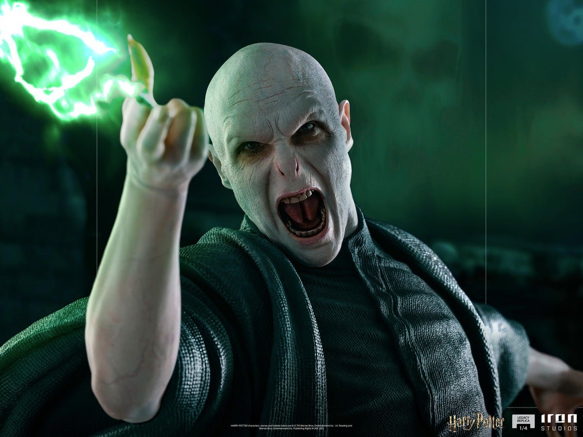 [สั่งจอง]Iron Studios WBHPM44021-14 1/4 Legacy Replica: Harry Potter - Voldemort and Nagini