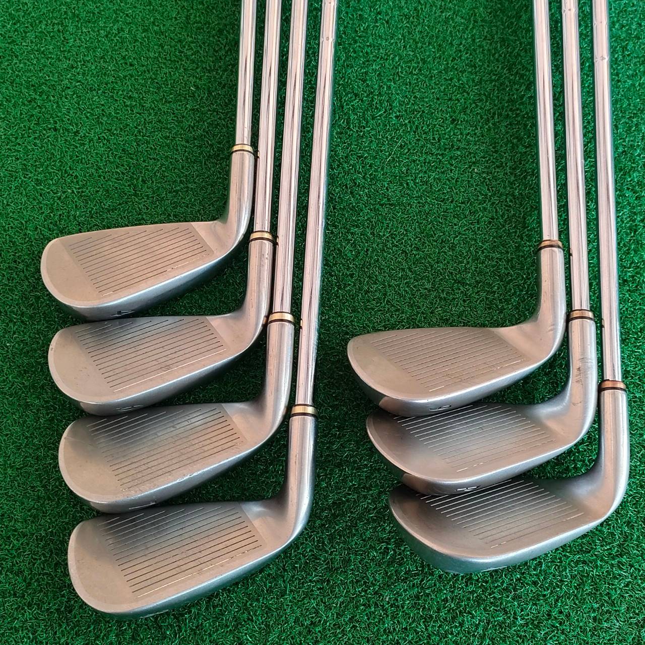 ชุดเหล็ก หน้าเด้ง XXIO IMPACT POWER มีเหล็ก 4 6 7 8 9 เเละ PW AW ** ไม่มีเหล็ก 5 ครับ ** ก้าน N.SPRO 950 GH FLEX R ชุดนี้หน้าเด้ง มีแผ่นหน้าเด้งหน้าไม้ ก้านเหล็กเบา คุณภาพดีพรีเมี่ยม