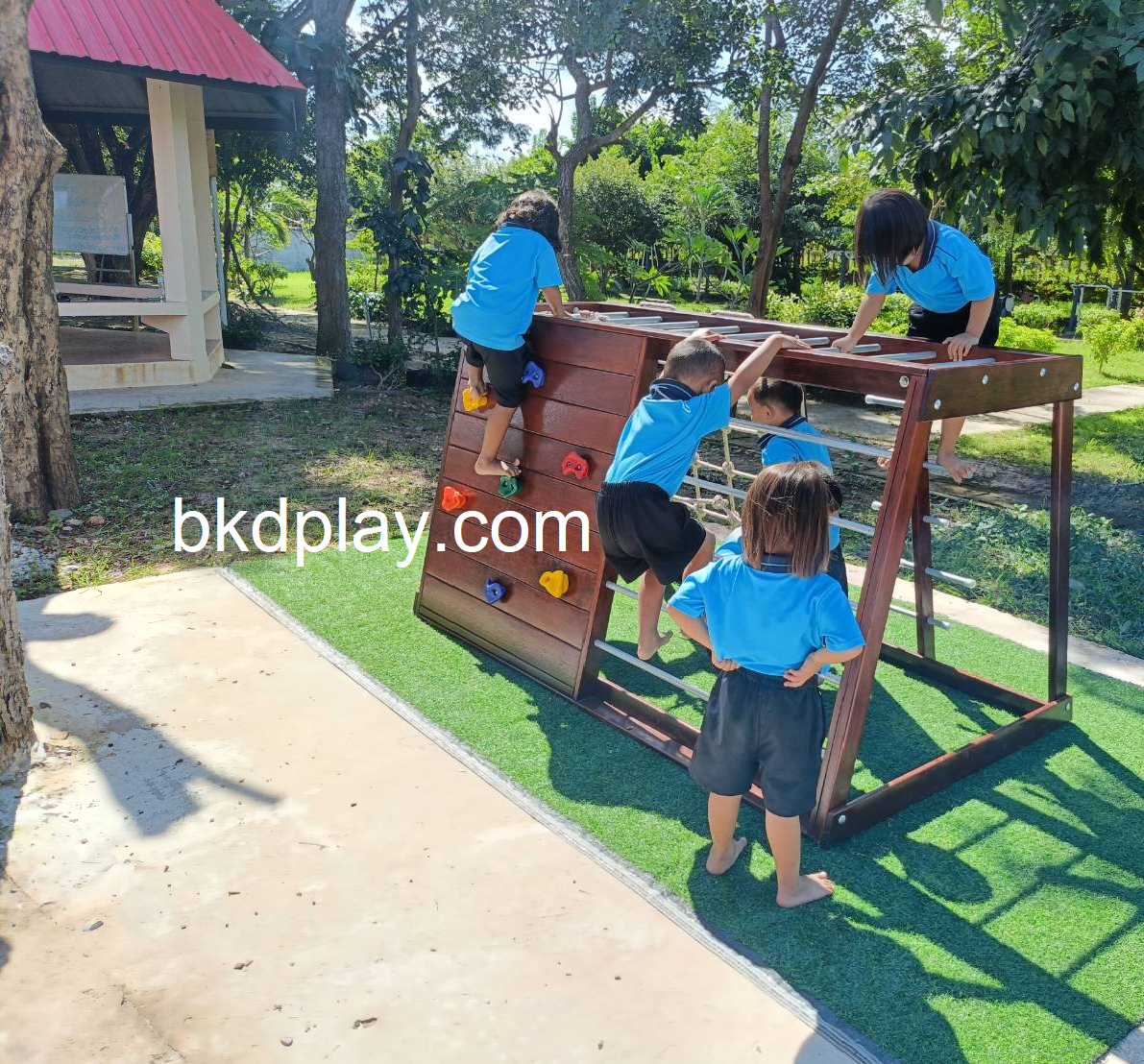 เครื่องเล่นสนามไม้ชุด A งานกลางแจ้งไม้เนื้อแข็ง ปีนป่ายเชือก,ปีนหน้าผา ปีนป่ายไม้ เครื่องเล่นสนามกลางแจ้ง ของเล่นสนาม สินค้าสั่งผลิต woodplayground