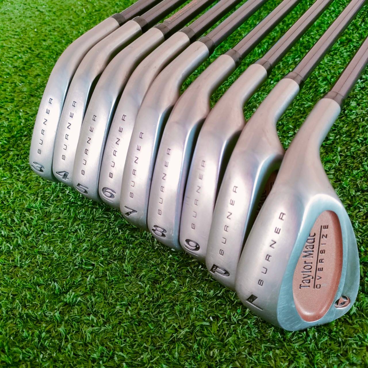 ชุดเหล็ก TAYLORMADE BURNER OVERSIZE มีเหล็ก 3-9 เเละ PW LW ก้าน TAYLORMADE PLUS FLEX R ก้านอ้วนแบบ "บับเบิ้ล" เอกสิทธิ์หนึ่งเดียว ของแบรนด์ Taylormade!! ไม้กอล์ฟมือสอง ของแท้ BY NakaraLuxurious