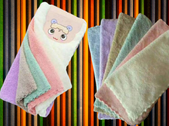ผ้าเช็ดหน้านาโนสี่เหลี่ยม30*30ซม.10โหล ส่งโหลล่ะ90บาท