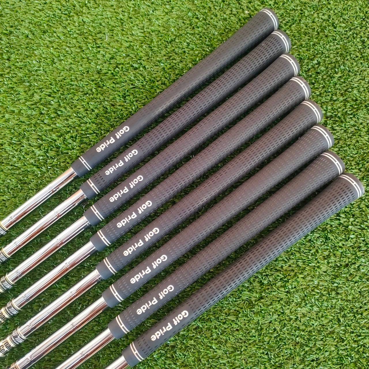 ชุดเหล็ก TITLELIST 695MB FORGED มีเหล็ก 3-9 เเละ PW สภาพสวยเดิมๆ ก้าน DYNAMIC GOLD S200 เหล็ก FORGED ระดับพรีเมี่ยม ไม้กอล์ฟมือสอง ของแท้ BY NakaraLuxurious