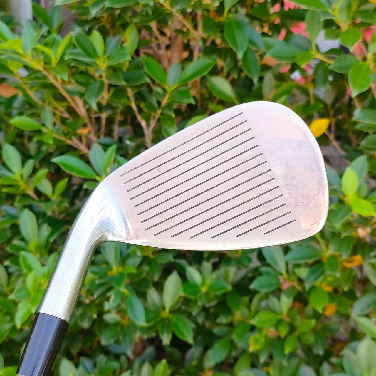 ชุดเหล็ก NIPPON GOLF POWER LIGTE SUPER มีเหล็ก 5-9 PW ก้าน TOUR KICK FLEX R ถ่วงทังสเตนสองด้าน ตีตรงมากๆ เน้นตีง่าย และตีนุ่ม MADE IN JAPAN .