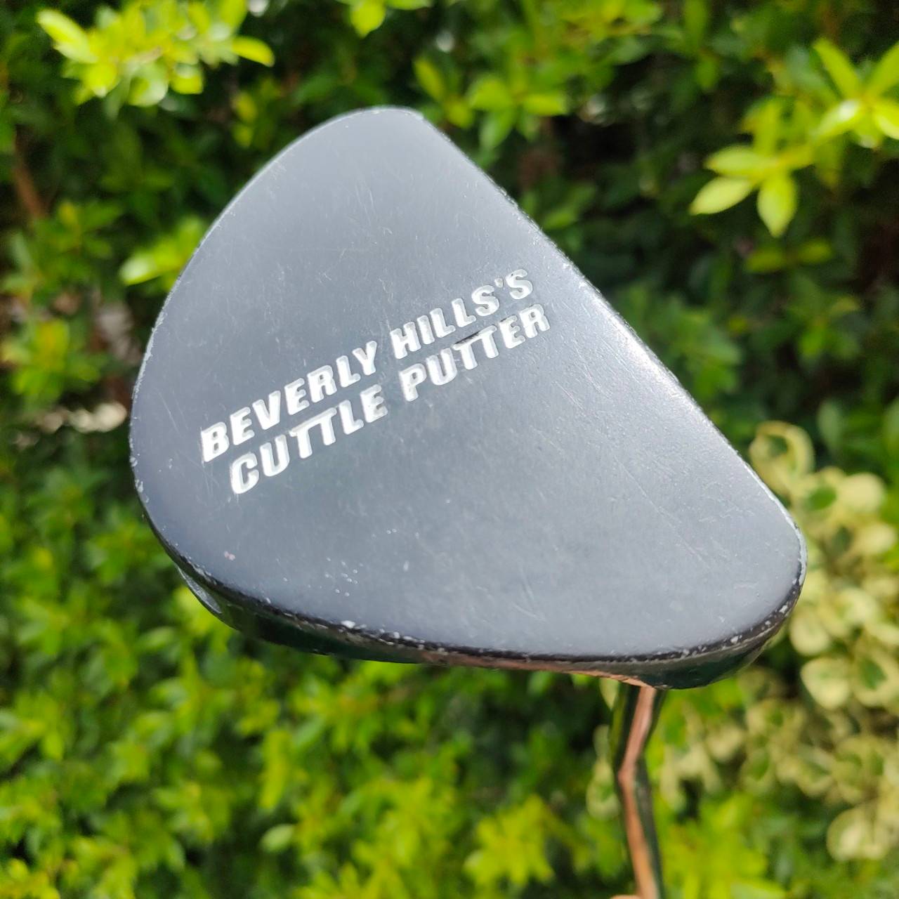 PUTTER BEVERLY HILLS'S CUTTLE ความยาว 35 นิ้ว สุดยอดพัตเตอร์ คุณภาพสูง รูปสามเหลี่ยม ชดเชย ความผิดพลาดได้สูงสุด ไม้กอล์ฟมือสอง ของแท้ BY NakaraLuxurious