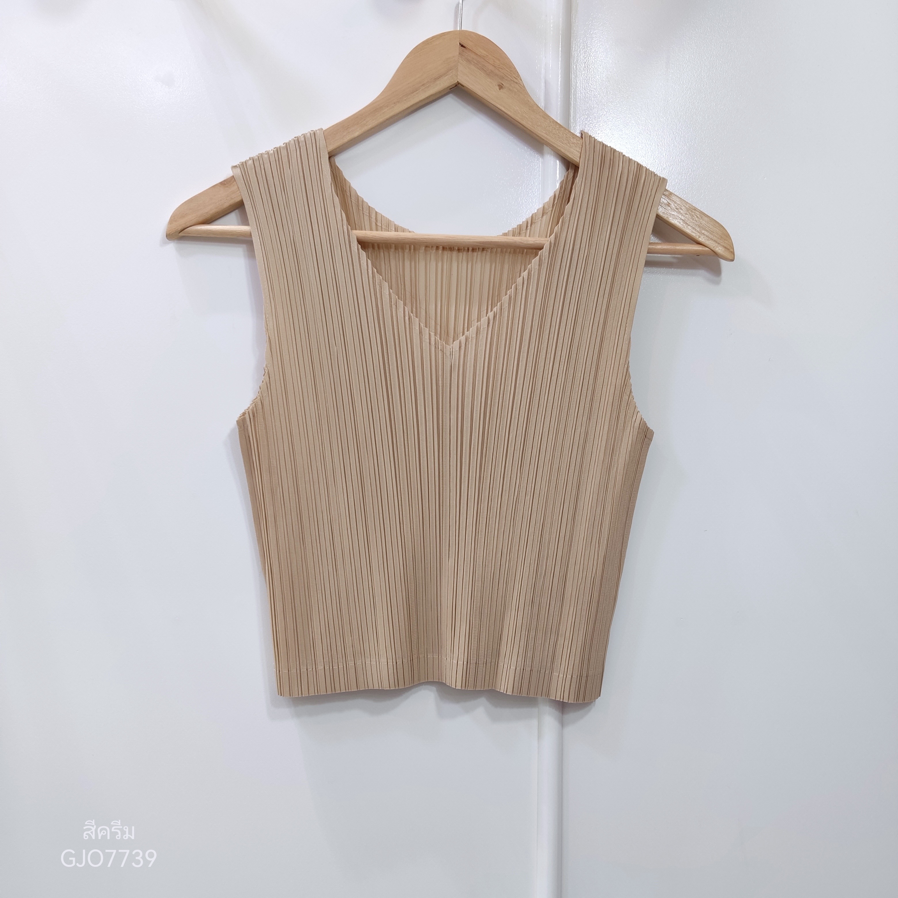 ยาว 16.5นิ้ว 2MUAY BASIC รุ่น GJO7739 SLEEVELESS V NECK CROP PLEATED TOP เสื้ออัดพลีทงานคุณภาพ เสื้อครอป 13สี FREE SIZE