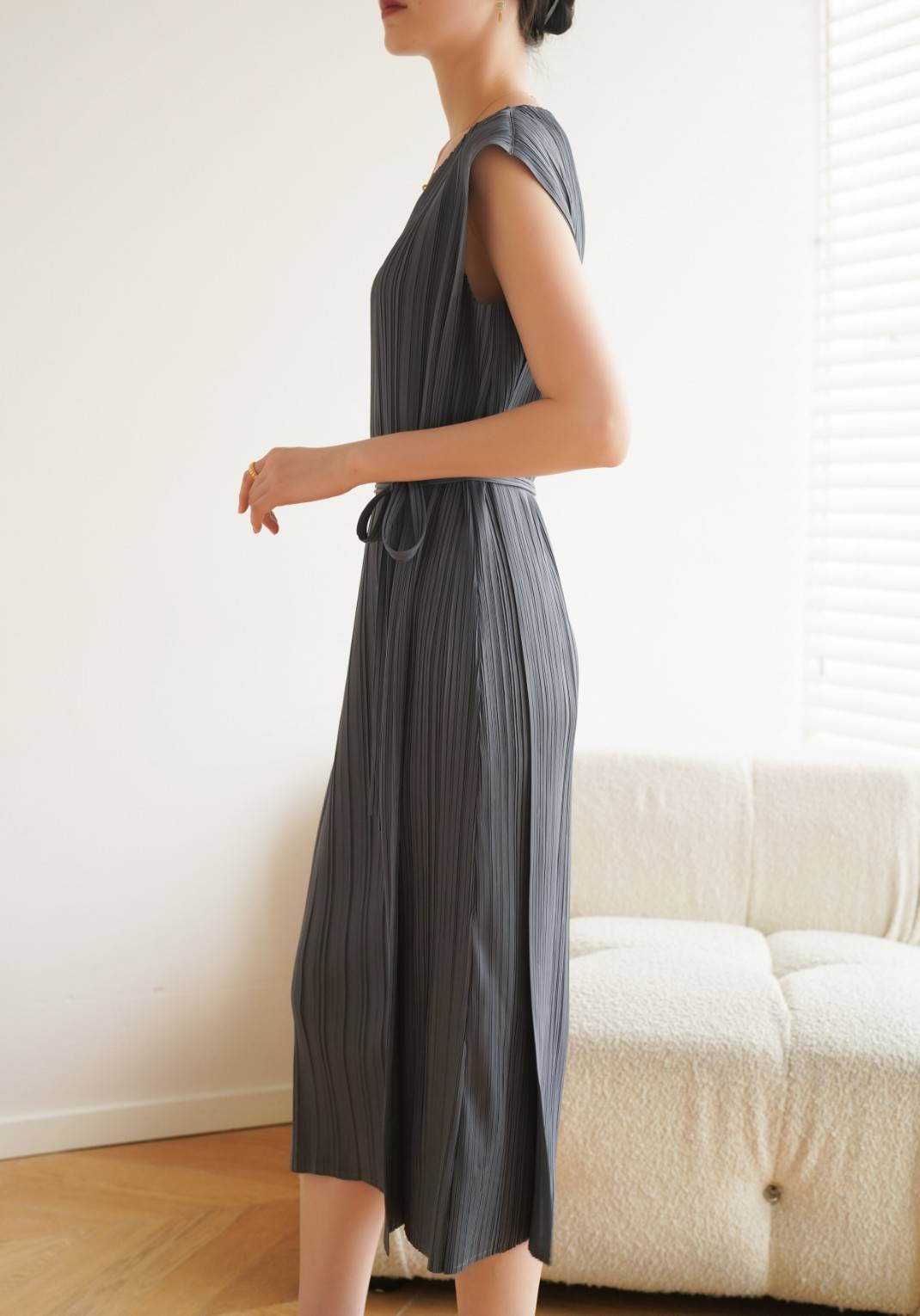 2MUAY รุ่น GJO7655 SIMPLE BOW TIE PLEATED DRESS เดรสผู้หญิง เดรสพลีทคุณภาพ 15สี FREE SIZE