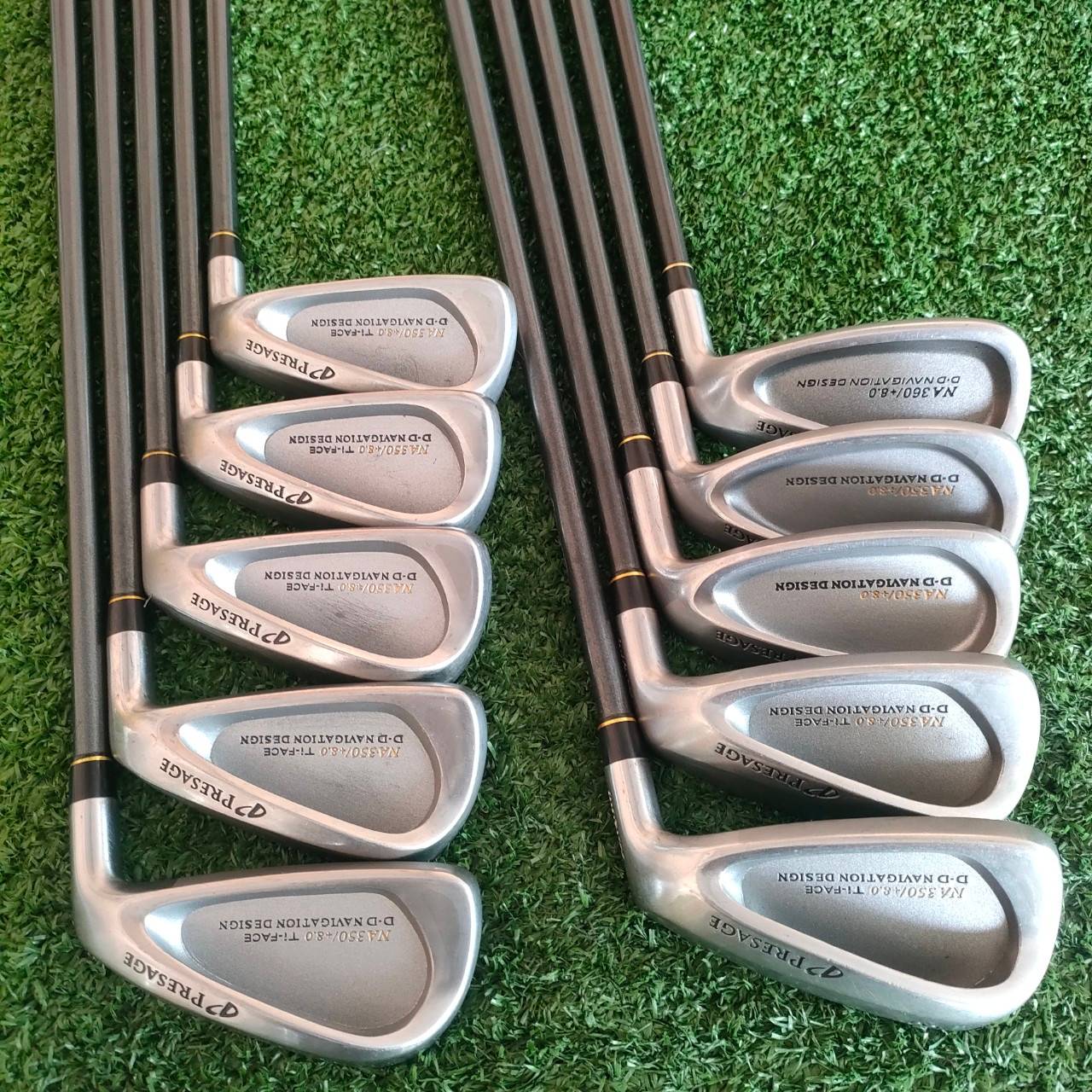 ชุดเหล็ก MIZUNO PRESAGE มีเหล็ก 3-9 เเละ PW SW FW ก้าน D-D NAVIGATION FLEX R เป็นชุดเหล็กหน้าเด้ง!! พรีเมี่ยมญี่ปุ่น ตีได้ไกลกว่าปกติและยังมีถ่วงทังสเตนดึงจุด CG ต่างๆ สภาพสวยมาก!! ไม้กอล์ฟมือสอง ของแท้ BY NakaraLuxurious
