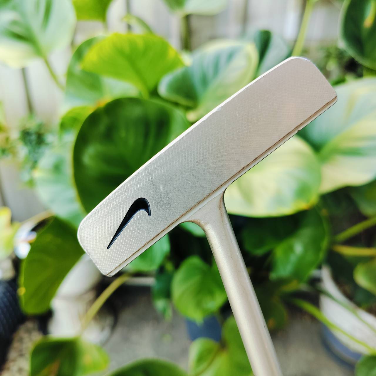 PUTTER NIKE UNITIZED TECHNO ก้านเสียบตรง ความยาวก้าน 34 นื้ว หน้าพัตเตอร์เเละก้านเป็นชิ้นเดียวกัน ไม้กอล์ฟพรีเมี่ยมมือสอง ของแท้ By NakaraLuxurious