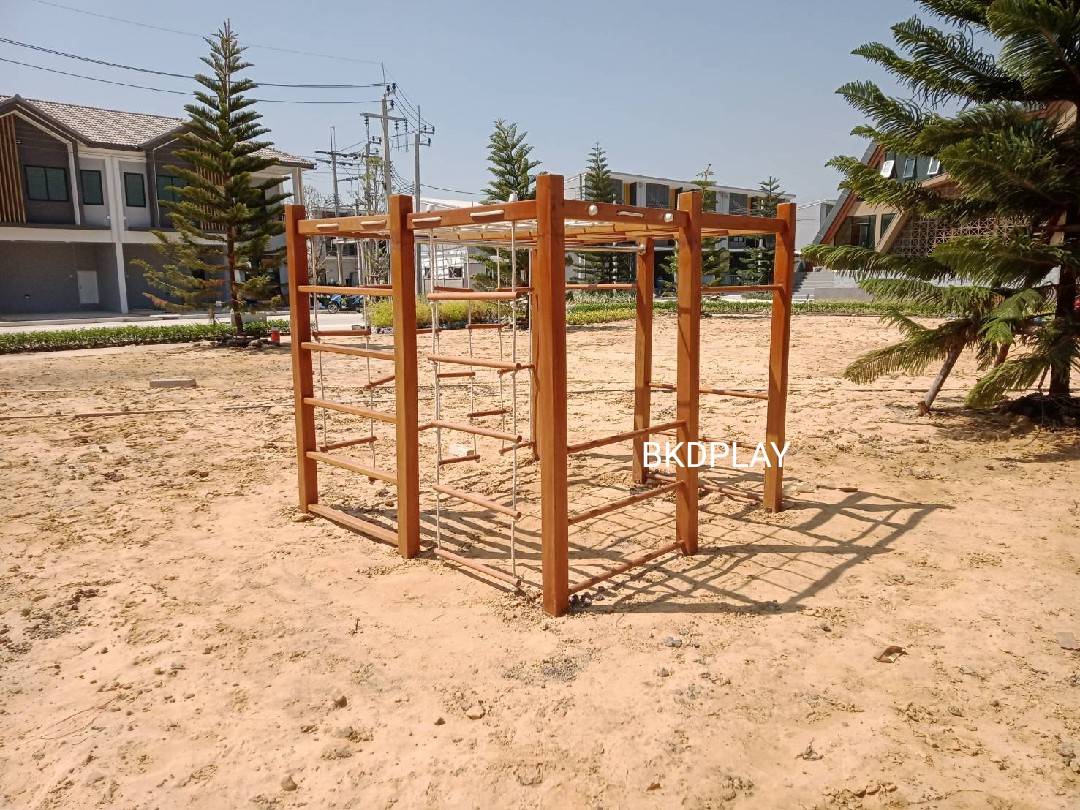 ปีนป่ายไม้ ปีนป่ายเชือก,ของเล่นสนาม,เครื่องเล่นสนามไม้ ไม้เนื้อแข็งอย่างดีผลิตในไทย งานกลางแจ้ง