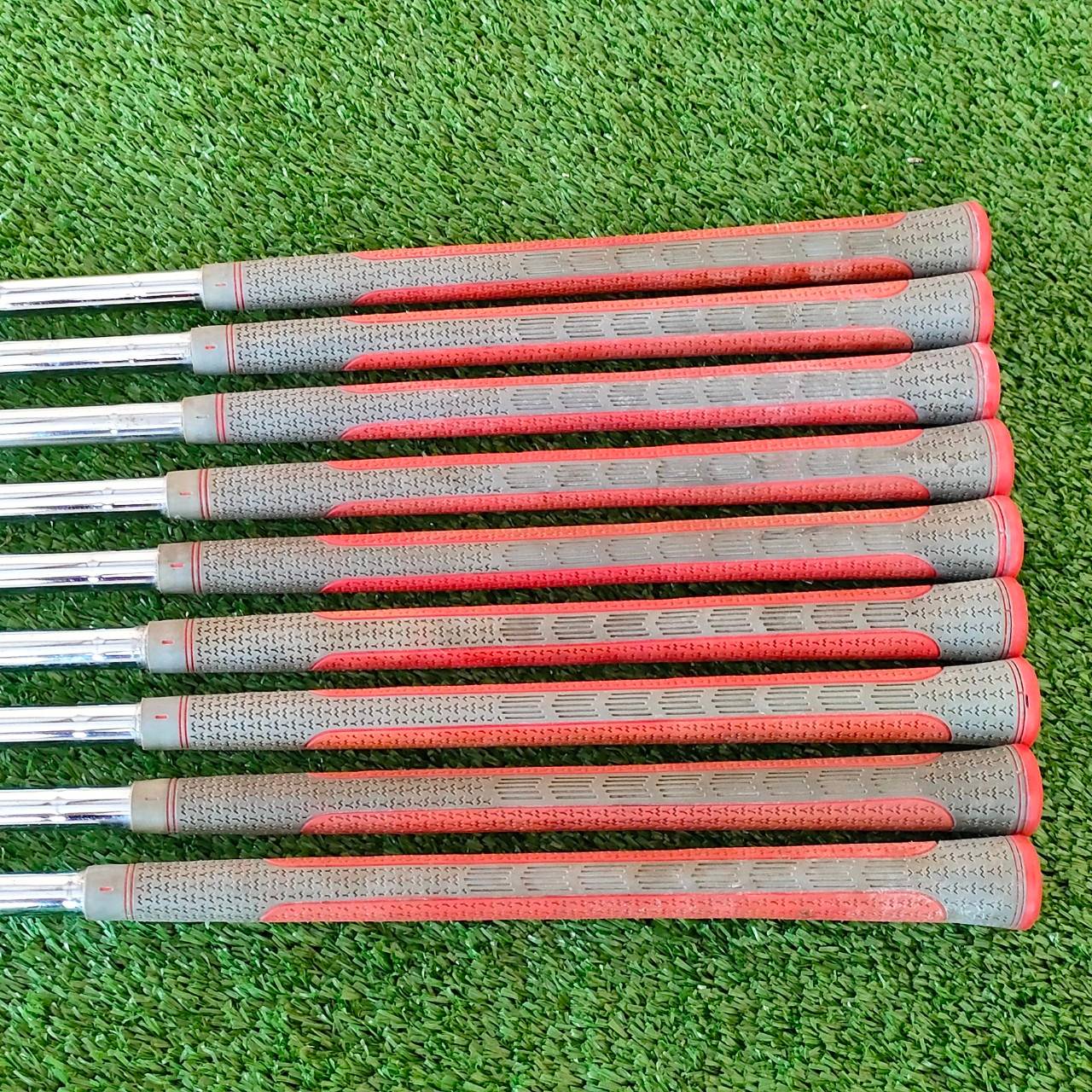 ชุดเหล็ก VOG CUSTOM มีเหล็ก 3-9 เเละ PW SW ก้าน DYNAMIC R กริพสวยมากทุดชิ้น เหล็ก FORGED นุ่มๆ สปินจัดๆ ตีมันส์ๆครับ