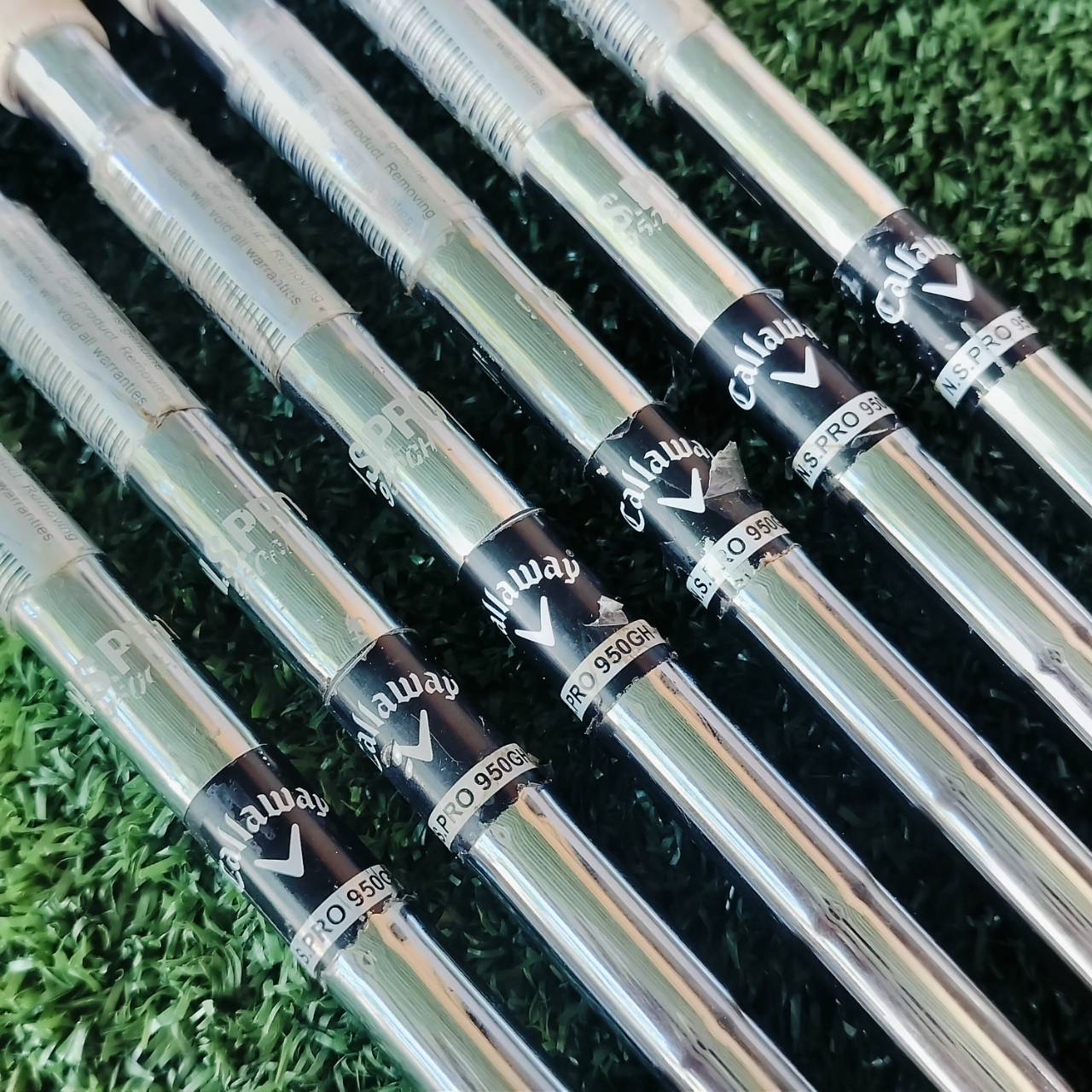 ก้านชุดเหล็ก NS PRO 950 FLEX R มือสองสภาพงาม ถอดออกจากชุดเหล็ก ของ Callaway ติดกริพกึ่งผ้าใบมาด้วยทั้งชุด เป็นของเหล็ก 5 - 9 และ PW ก้านไม้กอล์ฟพรีเมี่ยมมือสอง ของแท้ By NakaraLuxurious