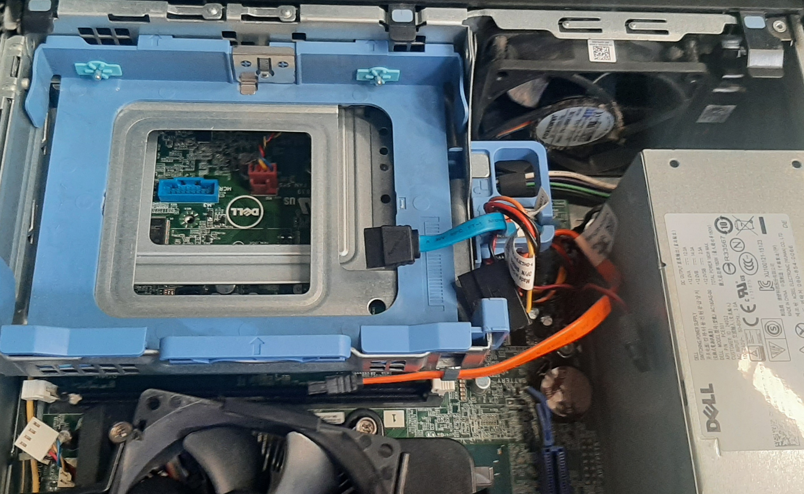 คอมพิวเตอร์ตั้งโต๊ะขนาดเล็ก มือสอง Dell Optiplex 3040 DT (i3-6100 Ram4GB HDD500GB) สภาพดี ใช้งานปกติ ประกันร้าน 1 เดือน