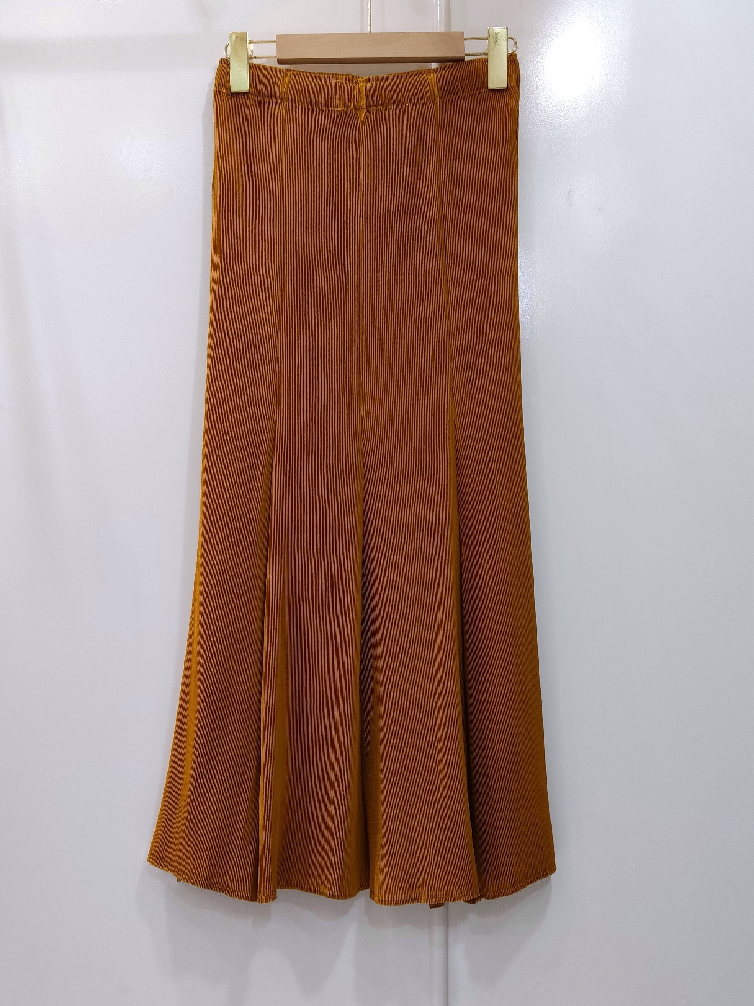 ปรับราคาลง20%!! ยาว 34นิ้ว! 2MUAY รุ่น GJO1744 กระโปรงพลีทคุณภาพ MERMAID PLEATED SKIRT 9 สี FREE SIZE