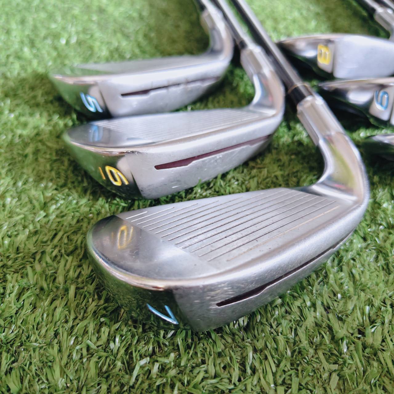 TAYLORMADE M2 – ชุดเหล็กที่ให้ทั้ง "ระยะ + ความง่าย" ในวงเดียวกัน!