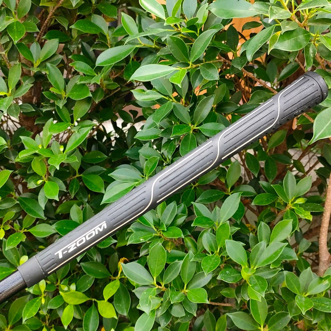 **ไม้กอล์ฟสำหรับผู้หญิง** ชุดเหล็ก T-ZOOM X5 มีเหล็ก 4-9 เเละ PW SW ก้าน MEMORY ACTION FLEX L เป็นเหล็ก FORGED CAVITY ตีง่าย วัสดุดีมากๆ นุ่มครับ ของใหม่รุ่นนี้ออกมา 39,899