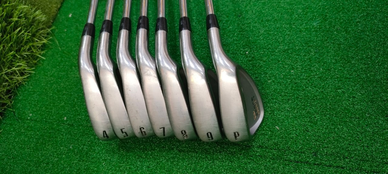 IRON SET KING COBRA 2300 I/M