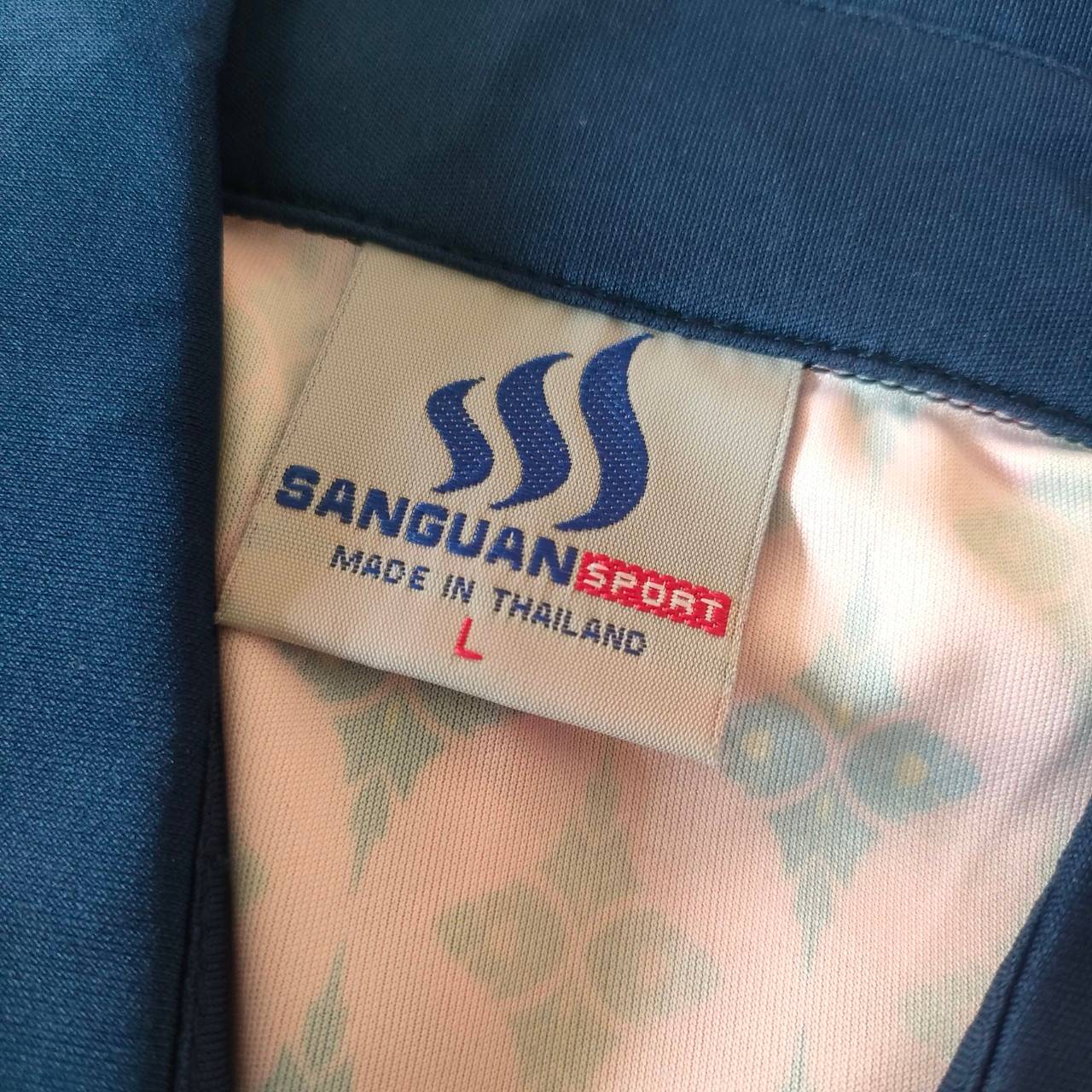 **เสื้อกอล์ฟสำหรับสุภาพบุรุษ** เสื้อกอล์ฟ EFT ของใหม่!! ขนาดไชส์ L มือหนึ่ง ของแท้ BY NakaraLuxurious