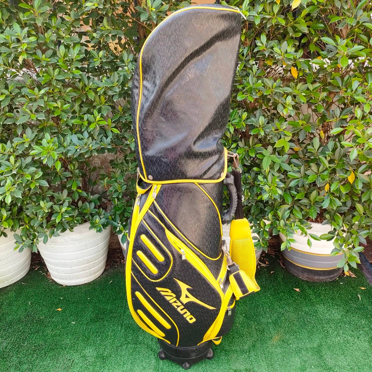 ถุงกอล์ฟ MIZUNO มือสอง สีดำเฟลือง สวยมากๆ