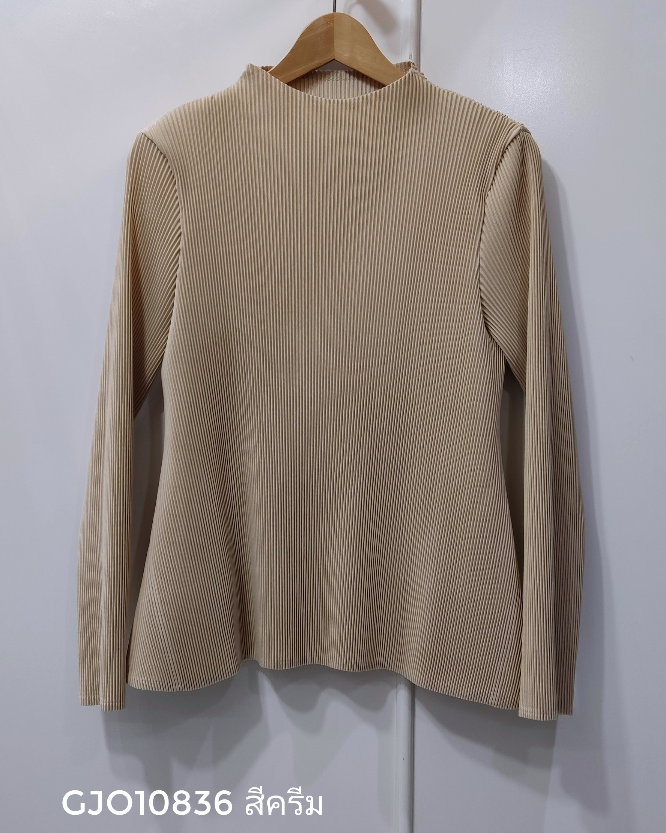 อกถึง 48นิ้ว 2MUAY รุ่น GJO10836 เสื้ออัดพลีท THICK HIGH NECK FLARE PLEATED TOP 4 สี FREE SIZE