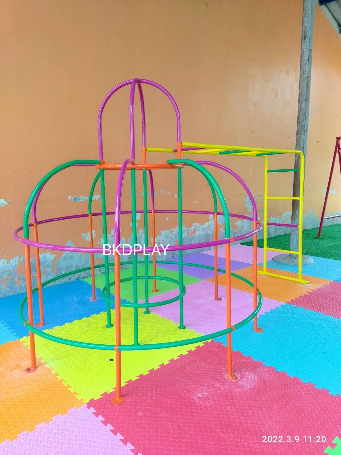 เครื่องเล่นสนามกลางแจ้งเหล็กชุดปีนป่าย โดมกลม บาร์ไต่ 2 ชั้น Outdoor Playground, ราคาโรงงาน สินค้าสั่งผลิต 10-20 วัน