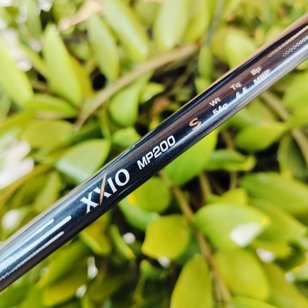FW4 XXIO MP200 องศา16 ก้าน MP200 FLEX S รุ่นยอดนิยมของญี่ปุ่น ชดเชยสูงและตีตรงมาก ตีลูกลอยง่าย เสียงเพราะๆ ไม้กอล์ฟพรีเมี่ยมมือสอง ของแท้ By NakaraLuxurious