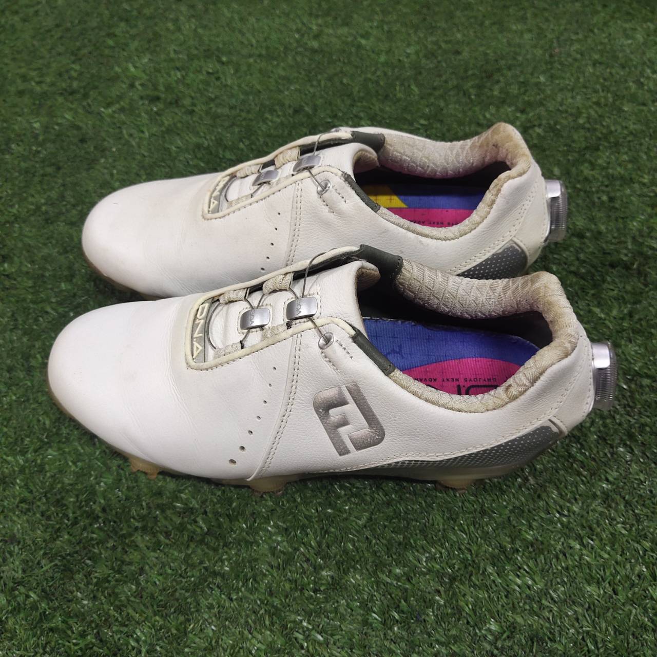 รองเท้ากอล์ฟผู้หญิง FOOTJOY DNA มือสอง สภาพดี พร้อมกล่องเดิมค่ะ