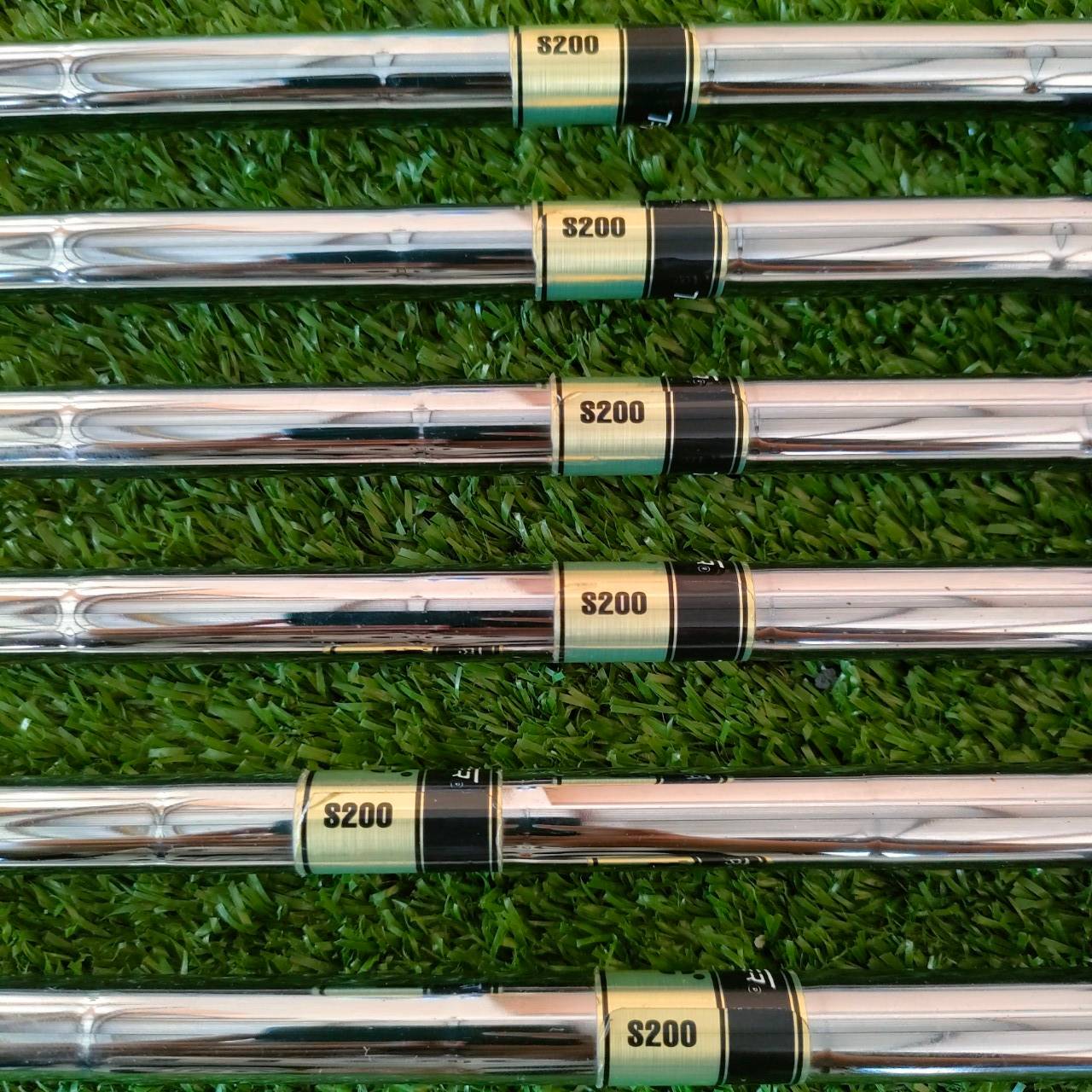 ชุดเหล็ก PING /// i มีเหล็ก 6 - 9 เเละ W U ก้าน DYNAMIC GOLD S200 ตีมันส์ ตีง่าย วัสดุพิเศษ เอกสิทธิ์เฉพาะ PING ไม้กอล์ฟมือสอง ของแท้ BY NakaraLuxurious