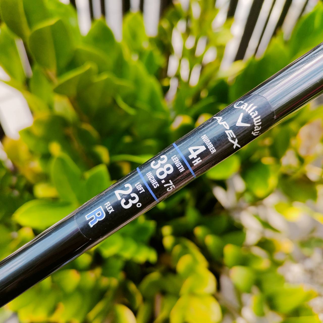 UT4 CALLAWAY APEX องศา 23 ก้าน APEX FLEX R สภาพสวยเดิมๆ เร่งสปีดได้ดี หน้าสัมผัสกว้าง ตีได้อย่างสบาย ตีไกลขึ้น ชดเชยสูง ตีลูกลอยง่าย และเล่นแต่งช๊อตได้บ้าง ไม้กอล์ฟพรีเมี่ยมมือสอง ของแท้ By NakaraLuxurious