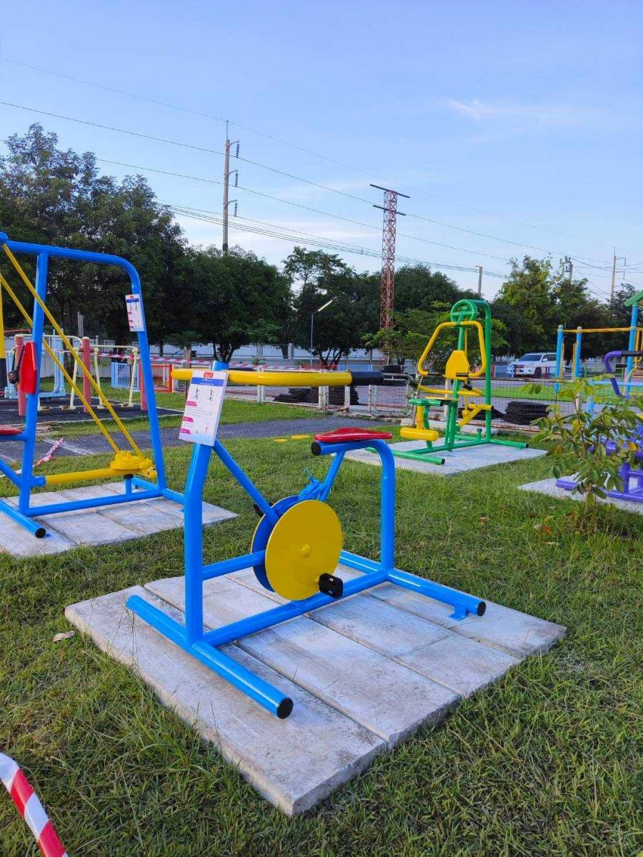 เครื่องออกกำลังกาย กลางแจ้ง ชุดเครื่อง บริหารแขน ข้อเข่า จักรยาน มือปั่น ขาปั่น ลานกีฬา อเนกประสงค์ สนามกีฬา สั่งผลิตตามสีที่ต้องการได้